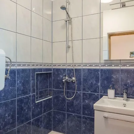 Ena, Free Parking Apartamento *